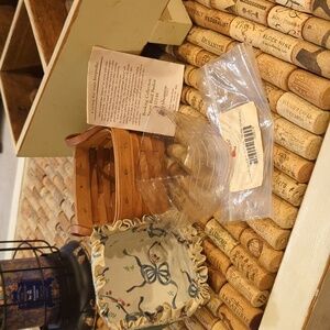 Longaberger 1994 Sweet Basil basket with liner, protector and product card